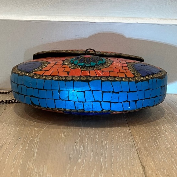 Handmade Mosaic Tile Crossbody Metal Handbag (Red & Blue) - Picture 6 of 11